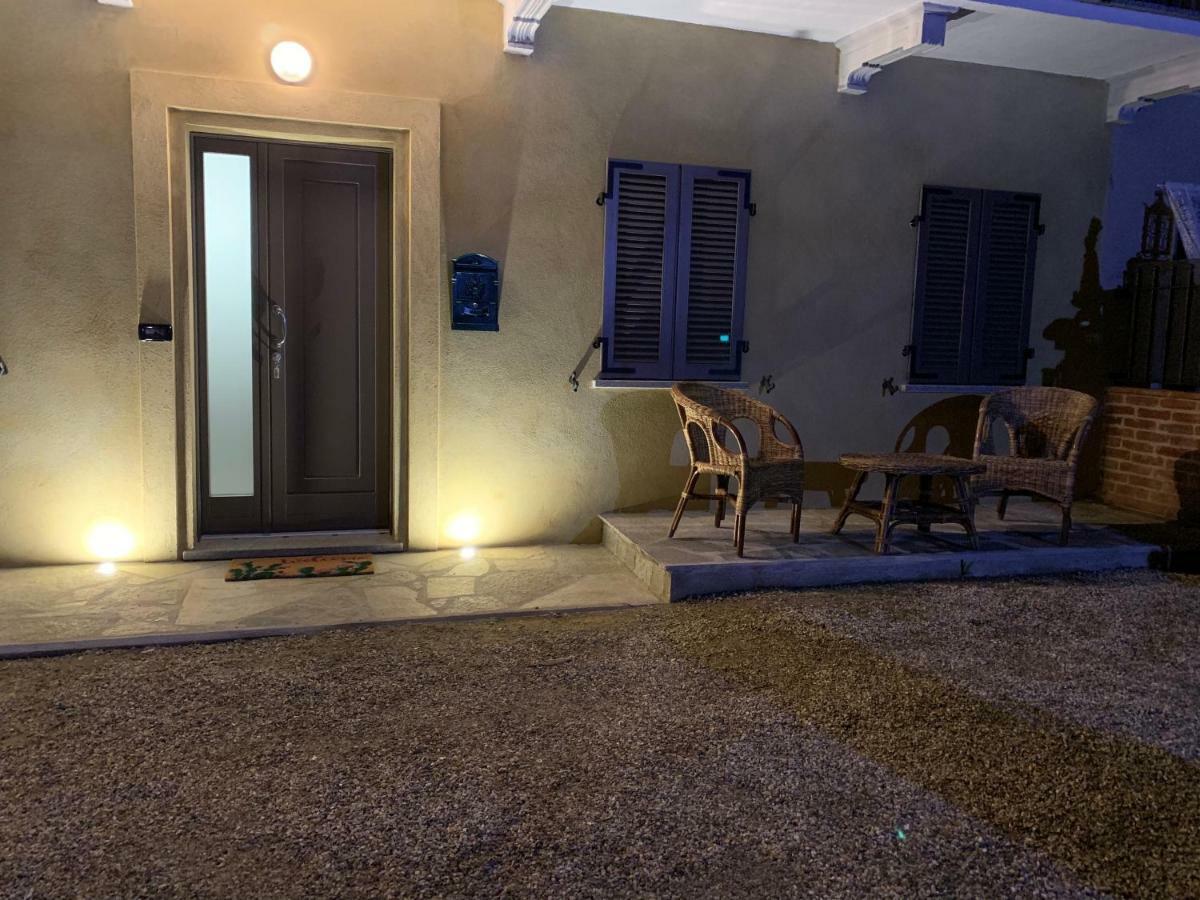 Takapradalu Villa Cisterna dʼAsti Kültér fotó