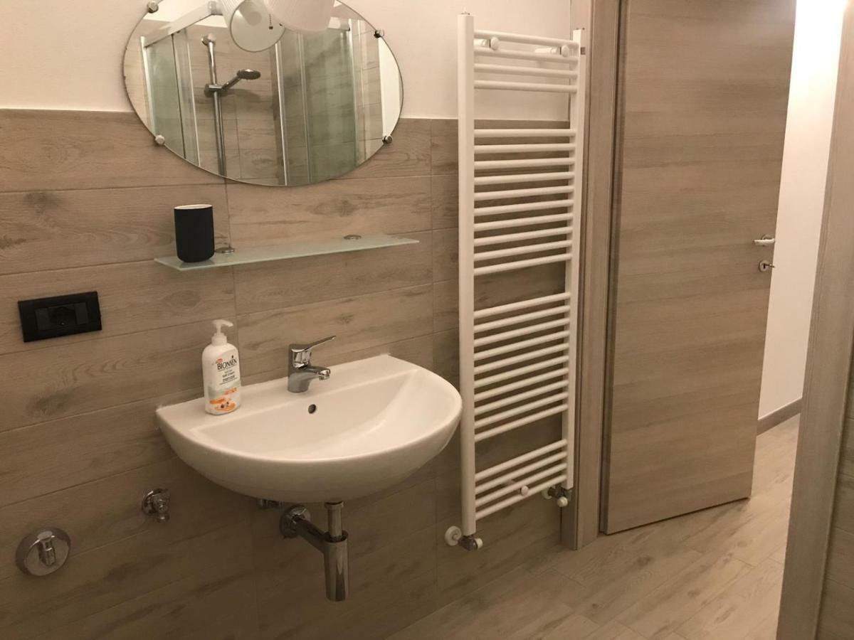 Takapradalu Villa Cisterna dʼAsti Kültér fotó